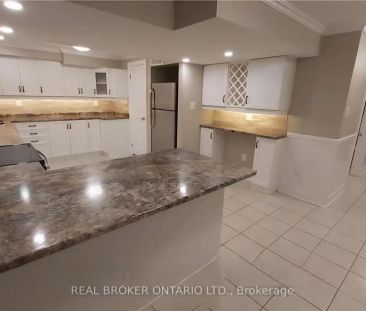 118 SANDRINGHAM DRIVE - Photo 5