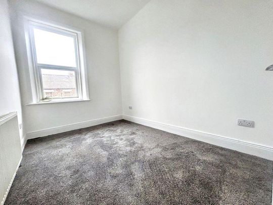 3 bed flat to rent in NE28 - Photo 1