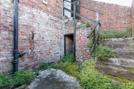 3 bedroom flat to rent - Photo 5