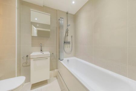 3 bedroom flat to rent - Photo 2