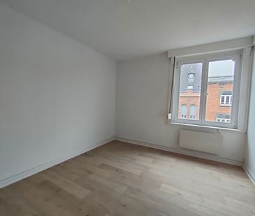 Location Appartement 3 pièces 61m² - Photo 3