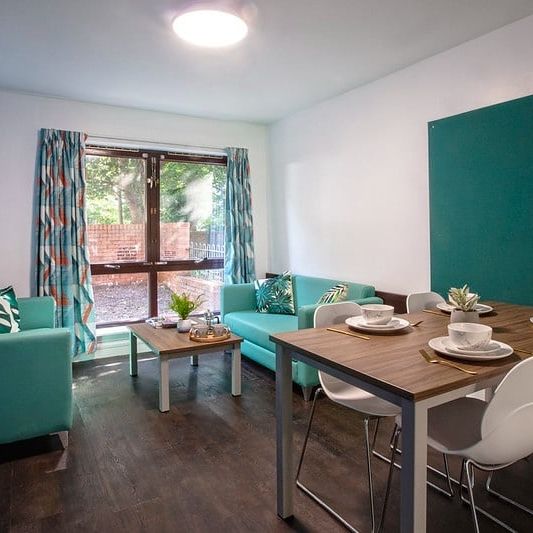 Room in a Shared Flat, Kelvinhaugh Street, G3 - Photo 1