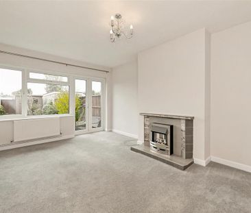 2 bedroom bungalow to rent - Photo 1