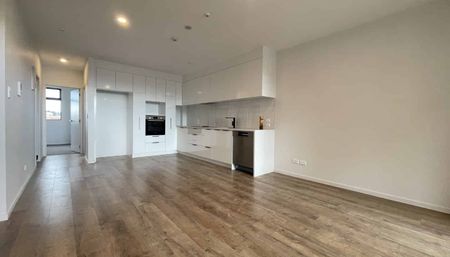 Location! Location!Location! - Photo 3