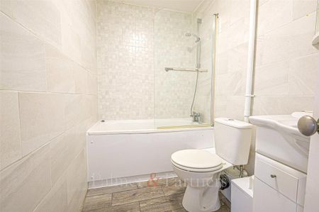 2 bedroom terraced house to rent - Photo 3