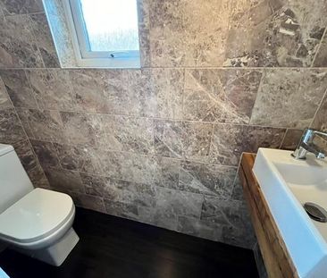 3 bedroom semi-detached house to rent - Photo 4