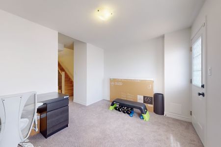 For Lease - 9 Bretlon Street, Brampton, Ontario - Photo 3