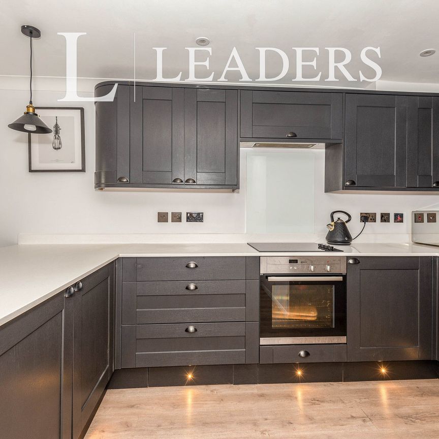 1 bedroom apartment to rent Grovehill Road, Redhill, RH1 - Photo 1