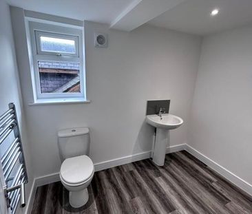 2 bedroom flat to rent - Photo 6