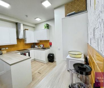1 bedroom in a house share to rent - Photo 6