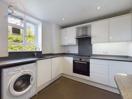 4 bedroom apartment to rent - Photo 5