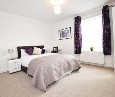 4 bedroom terraced house to rent - Photo 3