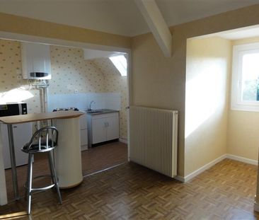 Location Appartement 2 pièces 37m² LE CREUSOT 71200 - Photo 1