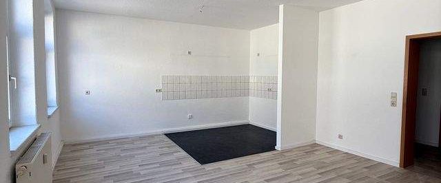 Schöne helle renovierte 4 Raum Wohnung in Hartenstein ab 01.01.2026 zu vermieten - Photo 1