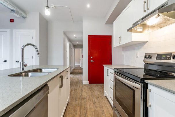 90 John Street South apartment — Hamilton, ON (2-Bedroom) - 2 Bedroom - Photo 1