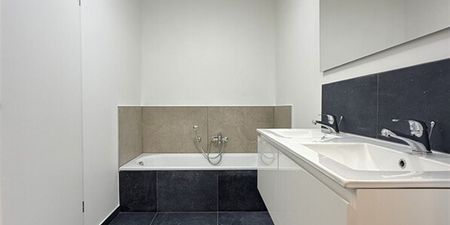 Appartement te huur in Andenne voor € 980 met 1 slaapkamer - Photo 4