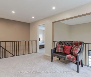 Detached Home For Lease | W9253315 - Photo 4