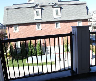 For Lease - 11 Eaton Park Lane Unit# 15, Toronto, Ontario - Photo 3