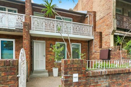 Beautifully Appointed Home on the Border of Alexandria and Erskineville - Photo 3