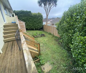 2 bedroom semi-detached bungalow to rent - Photo 2