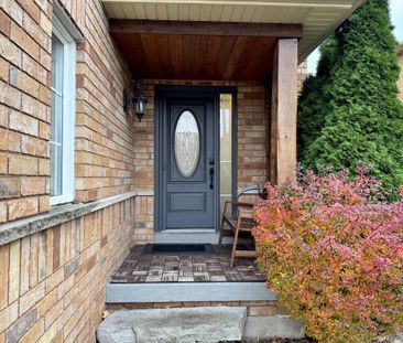 For Lease - 2334 Newcastle Crescent, Oakville, Ontario - Photo 5