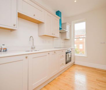 2 bedroom apartment to rent - Photo 2