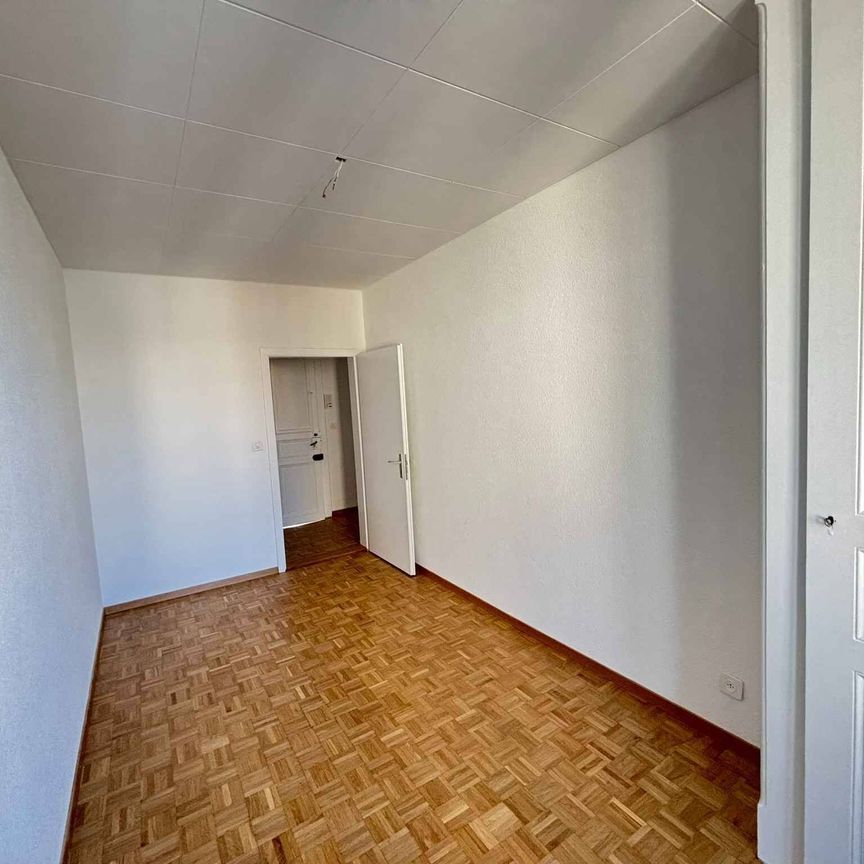 Large 3-room apartment in the center of Lausanne - Photo 1