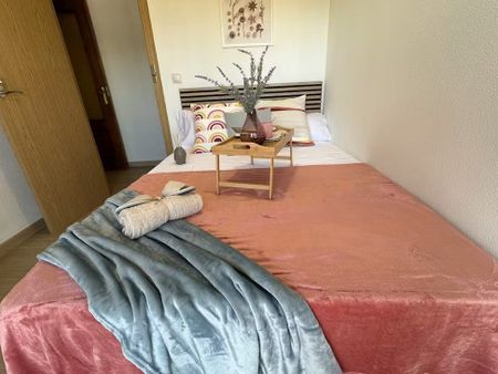 Calle del Teniente Muñoz Díaz, Madrid, Community of Madrid 28018 - Photo 3