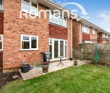 Ellison Way, Tongham, GU10 - Photo 2