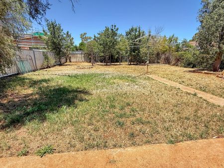 Three-Bedroom Home Close to Schools and Local Shops - Photo 4