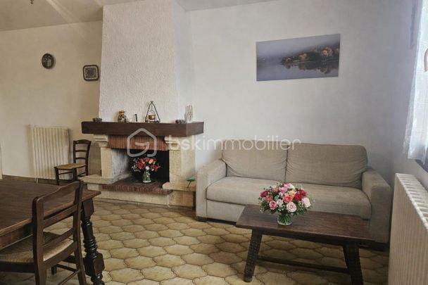 Appartement de 70 m² à Regusse - Photo 1