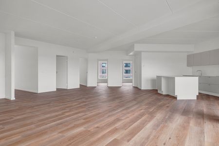 Lys og moderne 5-værelses lejlighed med fjordudsigt i Nørresundby - Photo 2