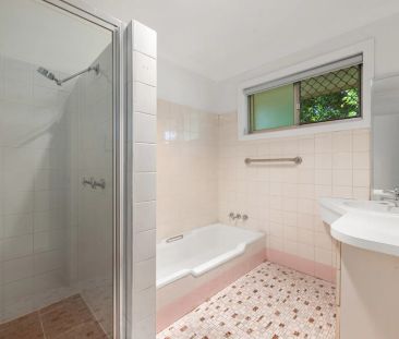 Comfortable Family Living in the Heart of Tarragindi - Photo 6