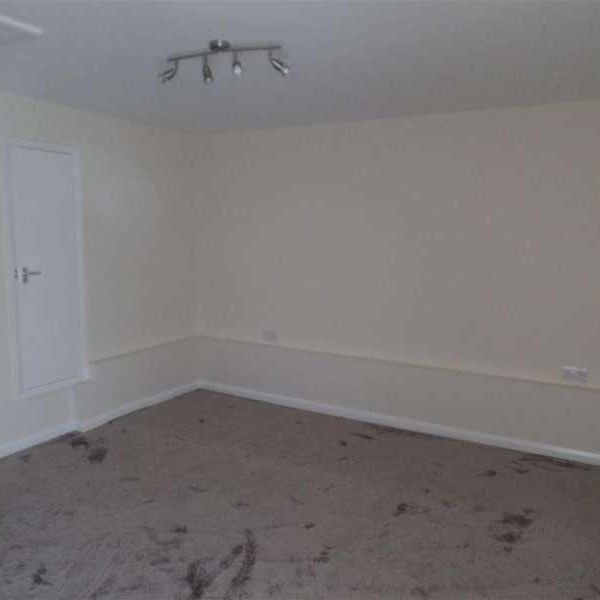 Ayres Drive Stanground Peterborough, PE2 - Photo 1