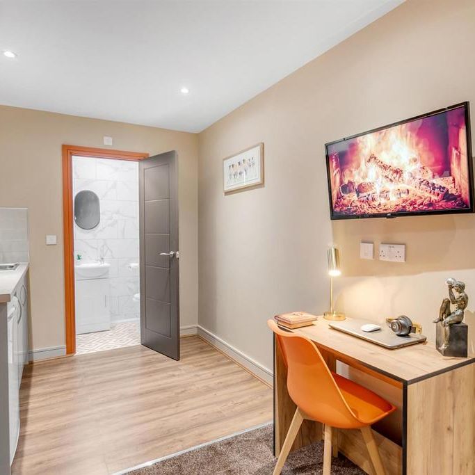 Studio to rent - Photo 1