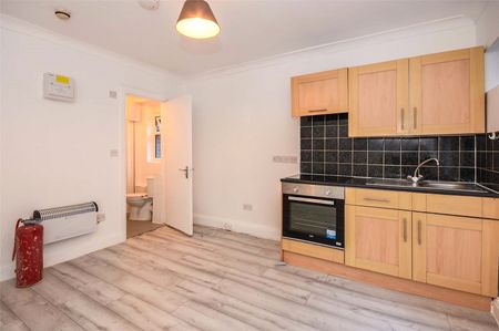 1 bedroom property to rent Old Christchurch Road, Bournemouth, BH1 - Photo 4