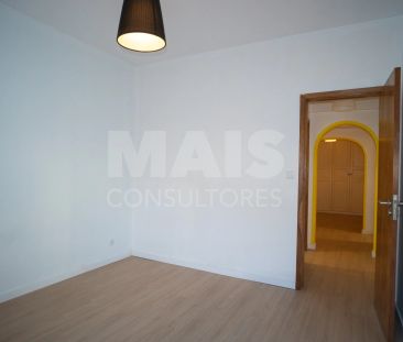 T2 em zona tranquila de Porto Salvo, perto de escolas e centros emp... - Foto 2