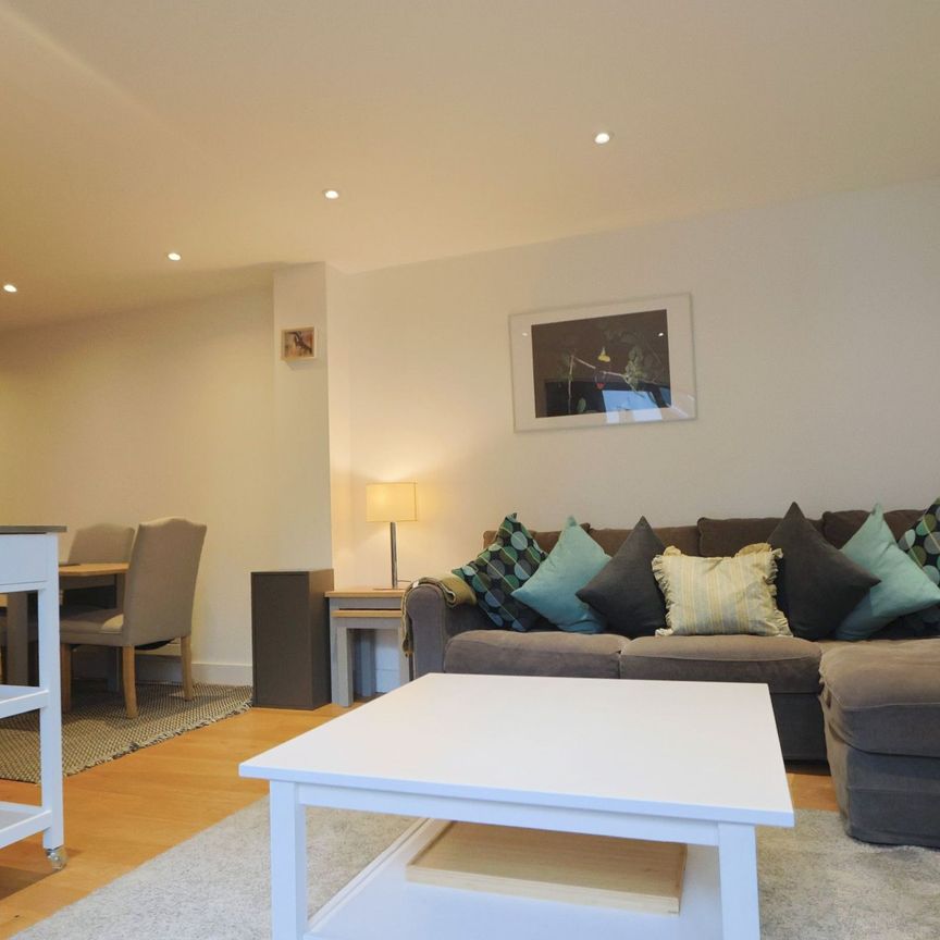 2 Bedroom Home – To Let - Photo 1