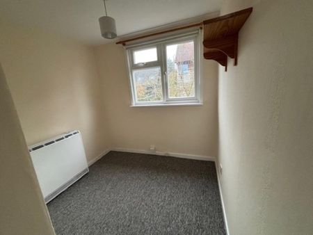 3 bedroom detached house to rent - Photo 3