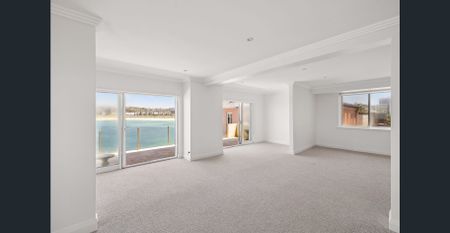 3-bedroom + Study Apartment - Photo 2