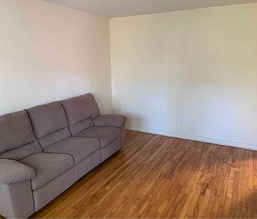 Renovated 2-bedroom Apartment in Cote-des-Neiges - Photo 1