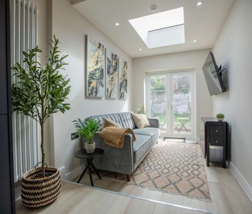 Tottenham Road Room 4 - Photo 1