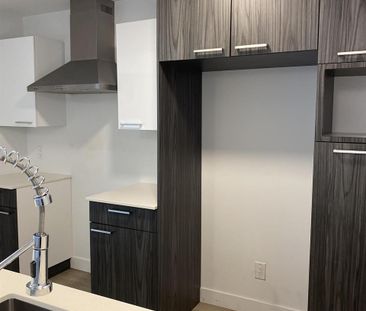 Immeuble - 287 Chemin Plante Magnifique 3 1/2 Récent à Louer - Photo 2