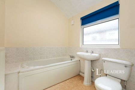 2 bedroom house to rent Kingsley Street, ST3 - Photo 4