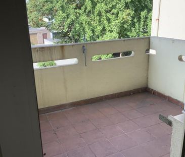 Modernisierte Balkonwohnung für die kleine Familie - Photo 1