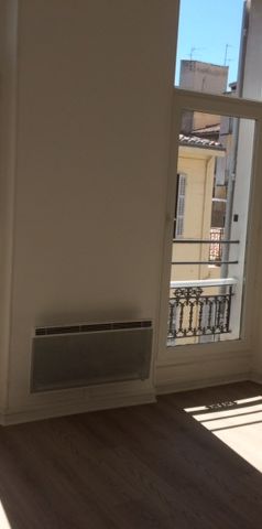 Location appartement Marseille 1er (13001) - Photo 1