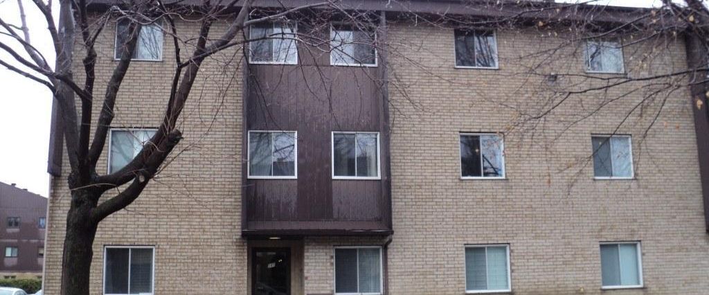 LONGUEUIL, 4 1/2 A condo style LOUER pres tous service transport - Photo 1