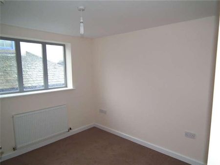 Charlotte Street, Crediton, Devon, EX17 - Photo 2