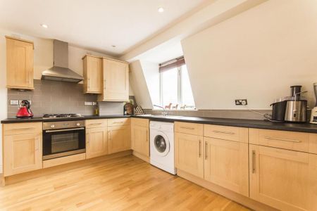 1 bedroom flat to rent - Photo 2