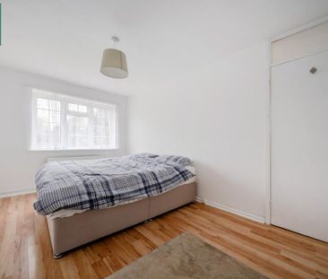 3 bedroom end of terrace house to rent - Photo 5